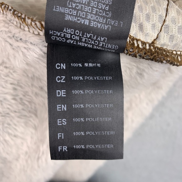 KUHL Flight Vest Womens Medium Stone Hooded Fuzzy Packable Hiking Sherpa Outdoor - Picture 7 of 11